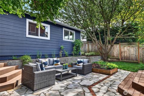 6530 44th Avenue SW Seattle WA 98136