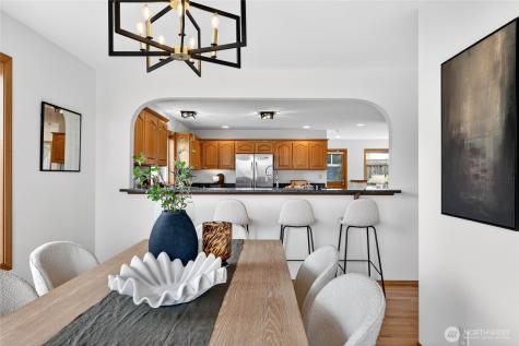 6530 44th Avenue SW Seattle WA 98136