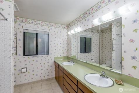 1115 NW 200th Street Shoreline WA 98177