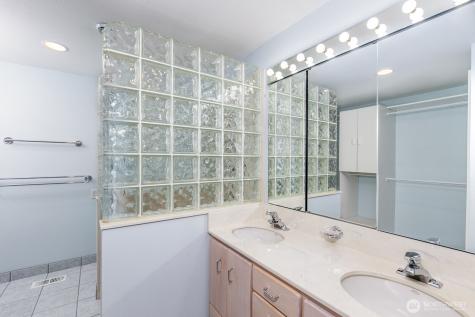 1115 NW 200th Street Shoreline WA 98177