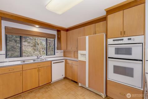 1115 NW 200th Street Shoreline WA 98177