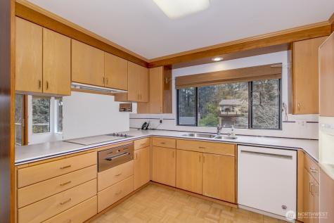 1115 NW 200th Street Shoreline WA 98177
