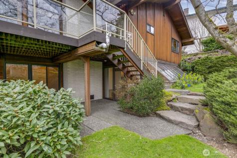 1115 NW 200th Street Shoreline WA 98177