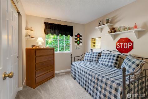 30925 22nd Avenue SW Federal Way WA 98023
