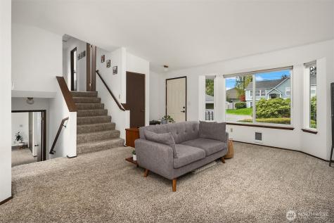 16232 2nd Place W Lynnwood WA 98087