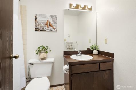 16232 2nd Place W Lynnwood WA 98087