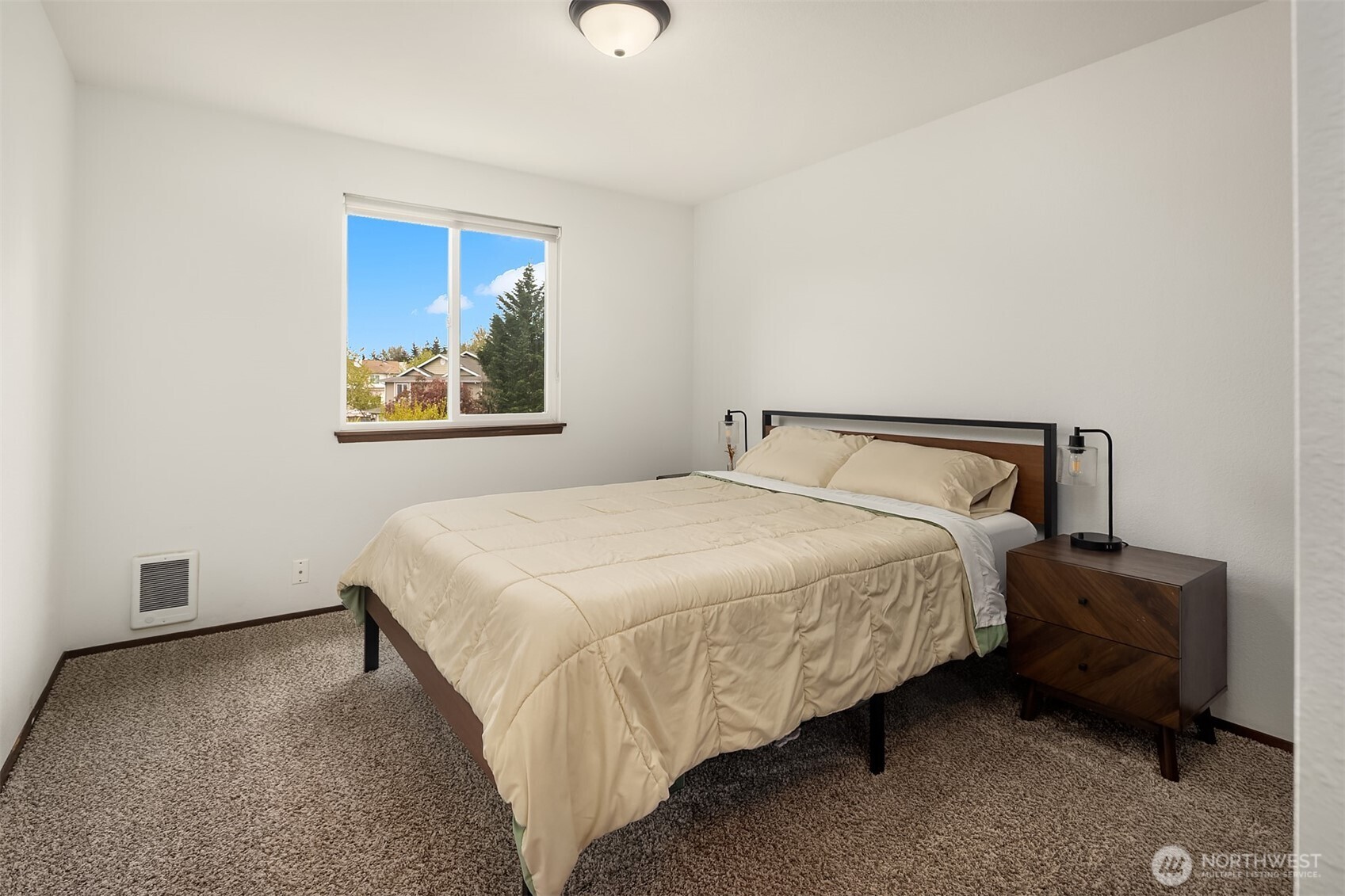 16232 2nd Place W Lynnwood WA 98087