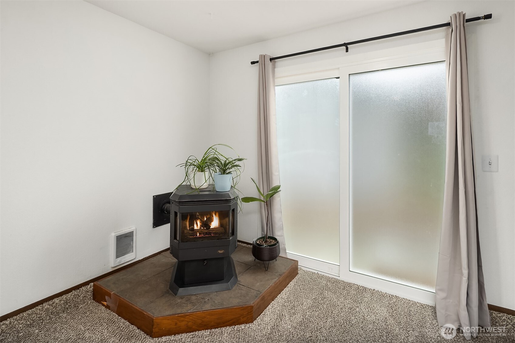 16232 2nd Place W Lynnwood WA 98087