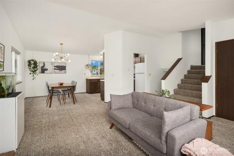 16232 2nd Place W Lynnwood WA 98087