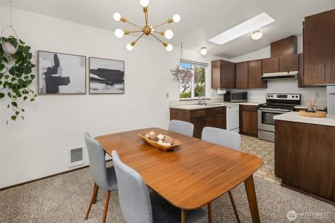 16232 2nd Place W Lynnwood WA 98087