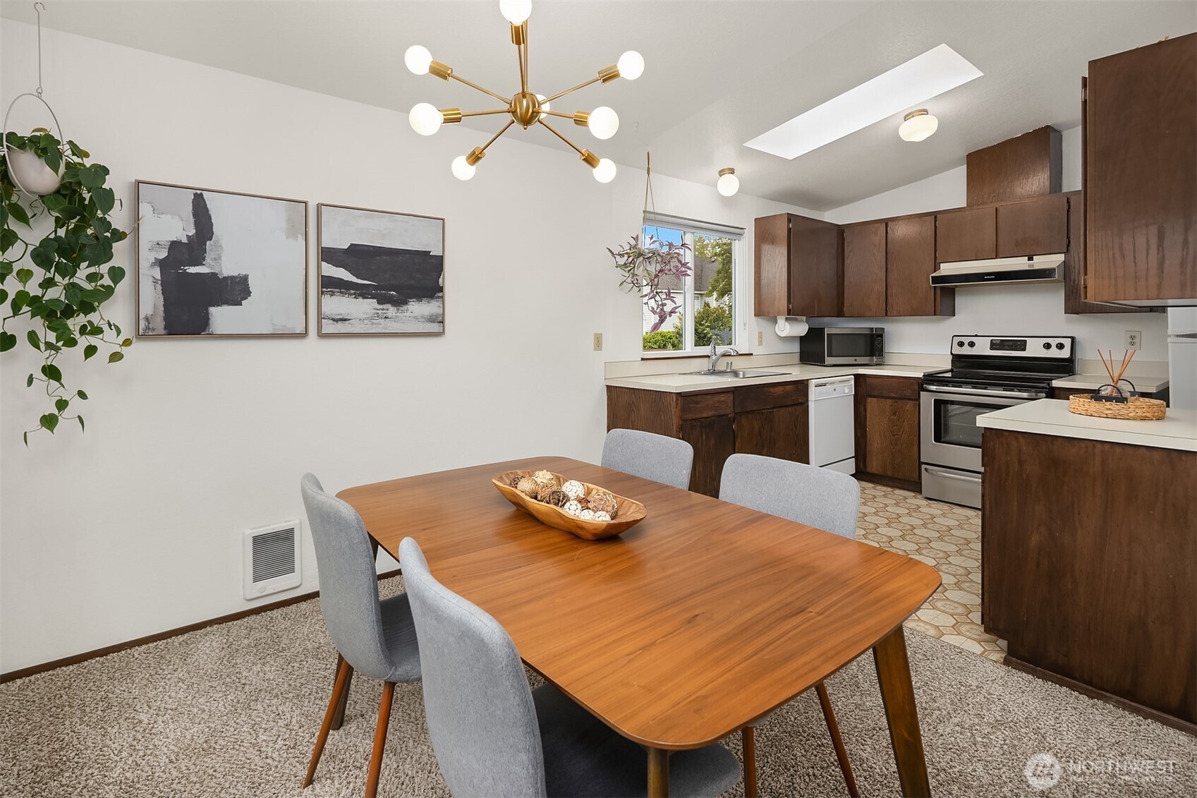 16232 2nd Place W Lynnwood WA 98087