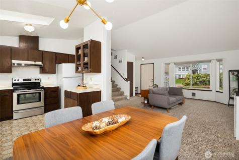 16232 2nd Place W Lynnwood WA 98087