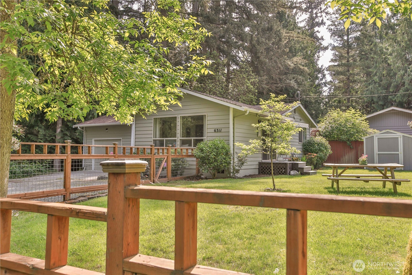 6311 Pineridge Lane Clinton WA 98236