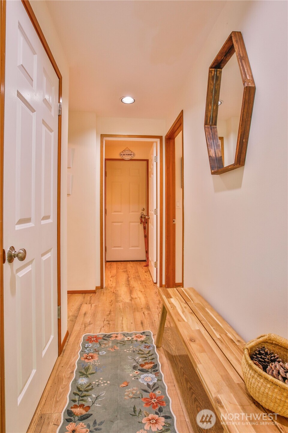 6311 Pineridge Lane Clinton WA 98236