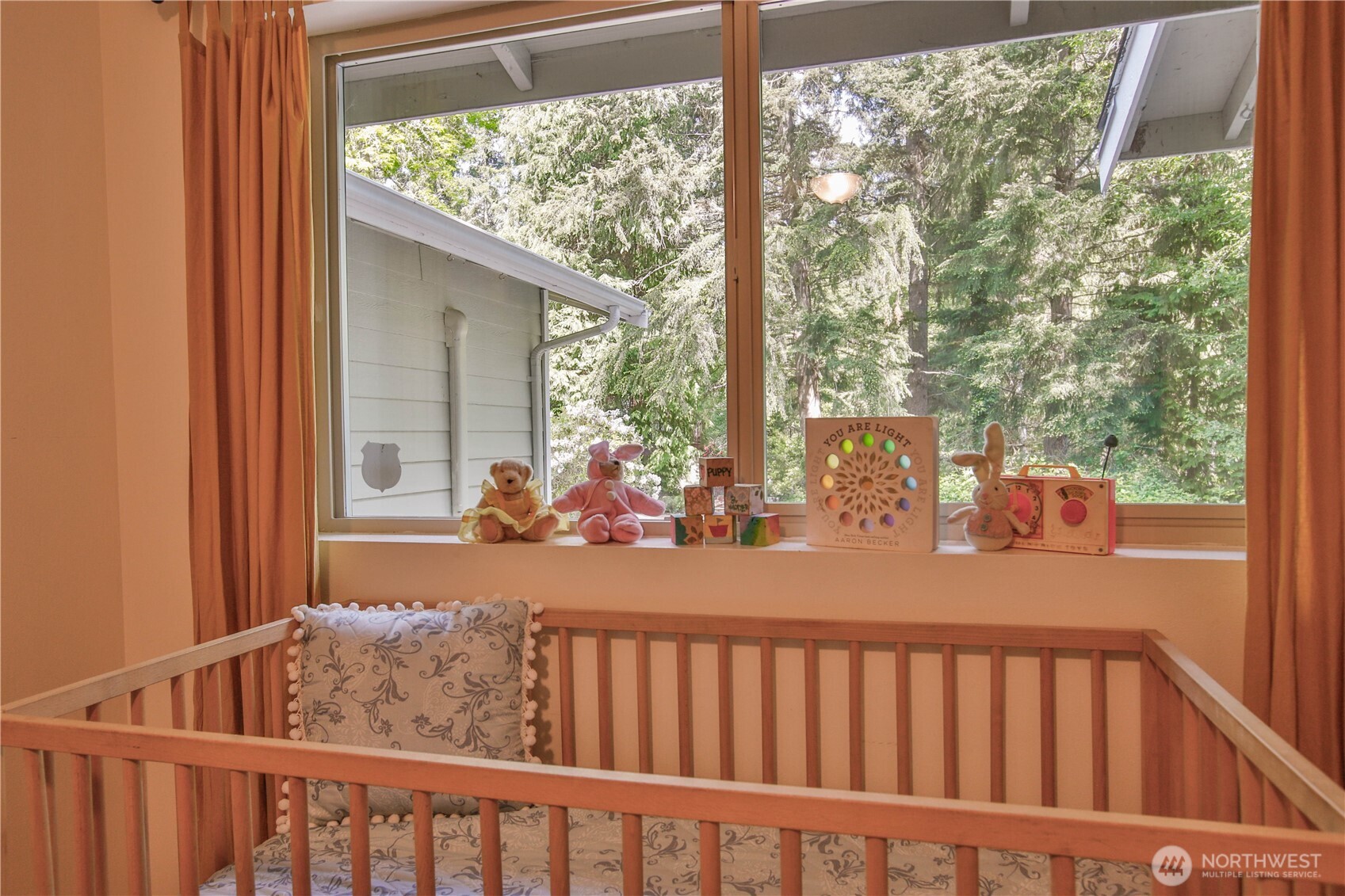 6311 Pineridge Lane Clinton WA 98236