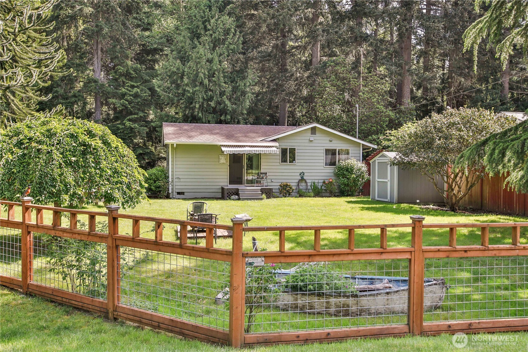 6311 Pineridge Lane Clinton WA 98236