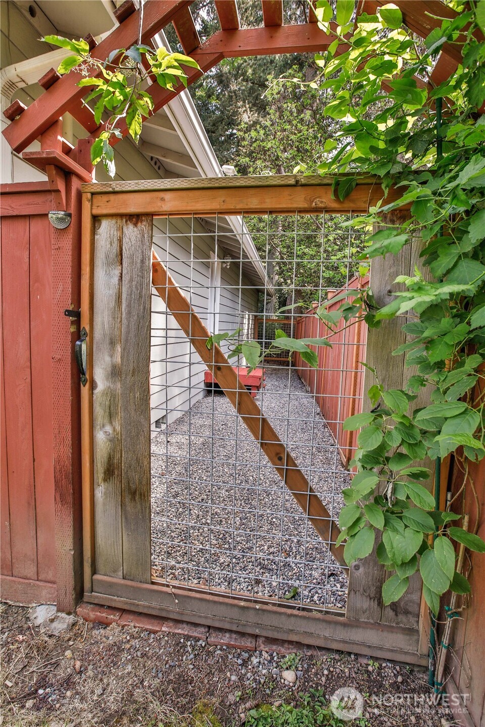 6311 Pineridge Lane Clinton WA 98236