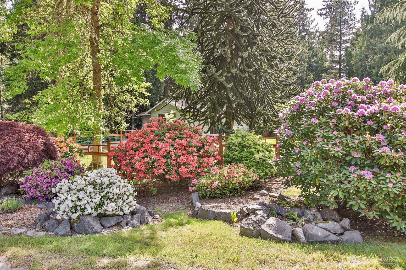 6311 Pineridge Lane Clinton WA 98236
