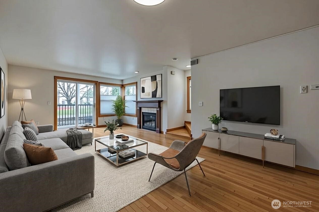 2221 E Spruce Street Seattle WA 98122