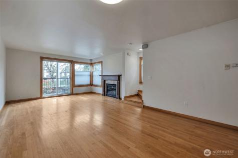 2221 E Spruce Street Seattle WA 98122