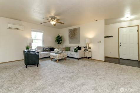 8521 175th Street Ct E Puyallup WA 98375