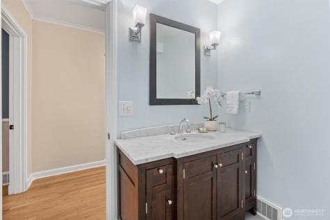 10727 20th Avenue NE Seattle WA 98125