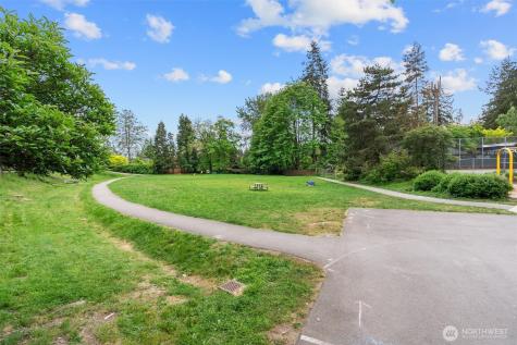 10727 20th Avenue NE Seattle WA 98125