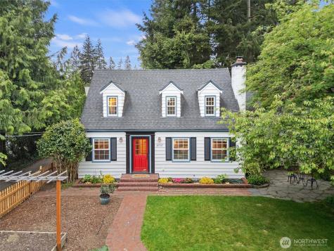 10727 20th Avenue NE Seattle WA 98125