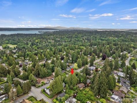 10727 20th Avenue NE Seattle WA 98125