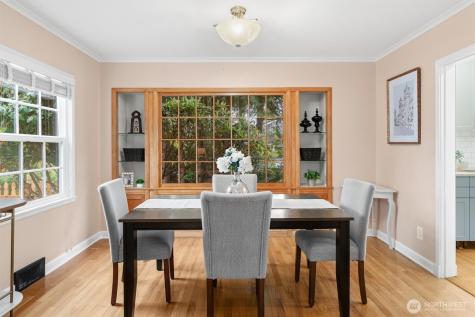 10727 20th Avenue NE Seattle WA 98125