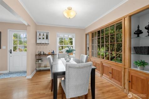 10727 20th Avenue NE Seattle WA 98125