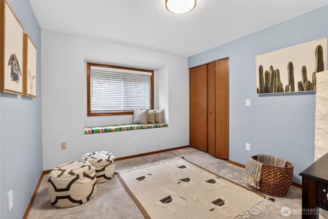 21011 36th Place W Lynnwood WA 98036