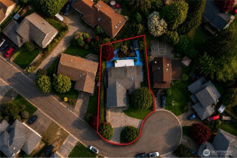 21011 36th Place W Lynnwood WA 98036