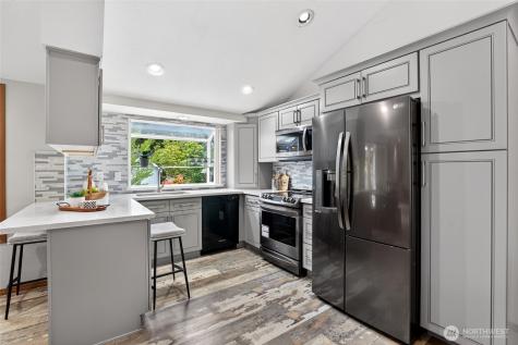 21011 36th Place W Lynnwood WA 98036