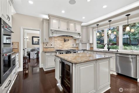 34529 5th Place SW Federal Way WA 98023