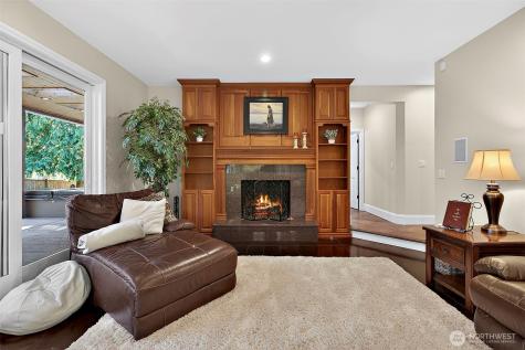 34529 5th Place SW Federal Way WA 98023