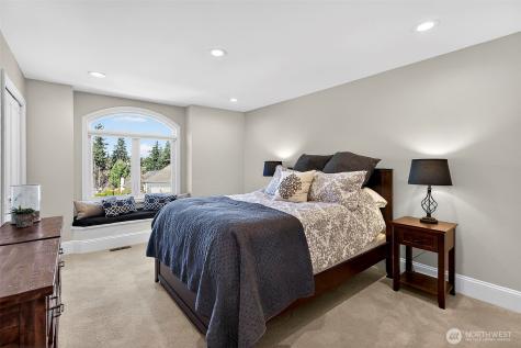 34529 5th Place SW Federal Way WA 98023