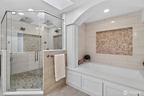 34529 5th Place SW Federal Way WA 98023