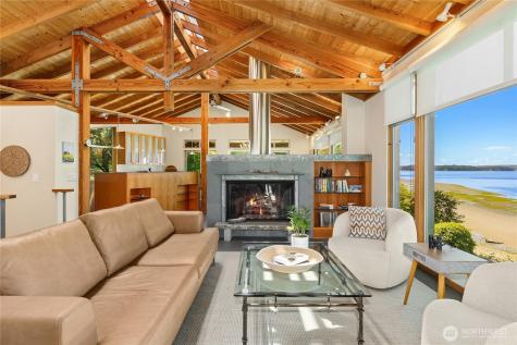 16221 Reitan Road NE Bainbridge Island WA 98110