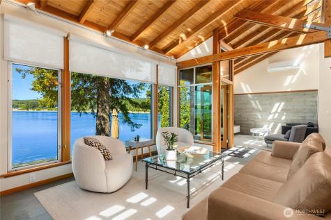 16221 Reitan Road NE Bainbridge Island WA 98110