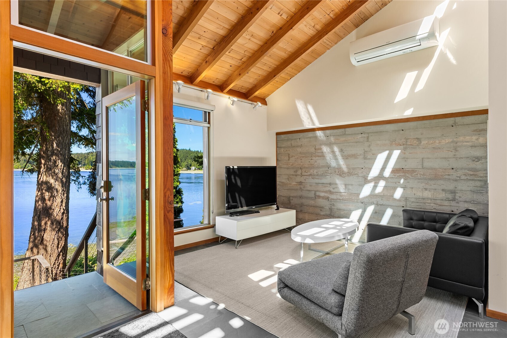 16221 Reitan Road NE Bainbridge Island WA 98110