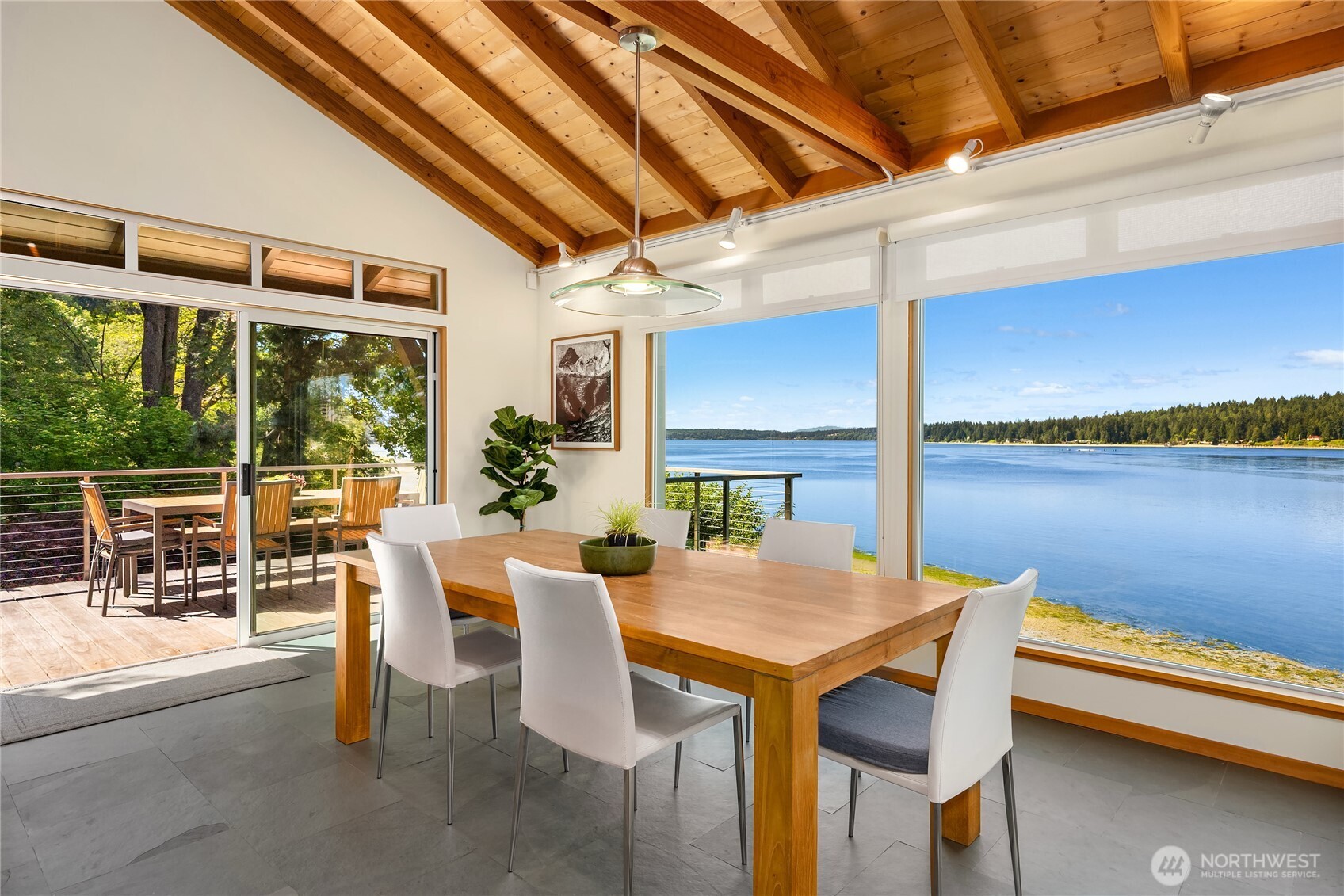 16221 Reitan Road NE Bainbridge Island WA 98110