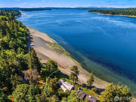 16221 Reitan Road NE Bainbridge Island WA 98110