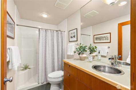 16221 Reitan Road NE Bainbridge Island WA 98110