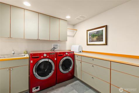 16221 Reitan Road NE Bainbridge Island WA 98110