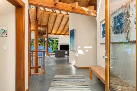 16221 Reitan Road NE Bainbridge Island WA 98110