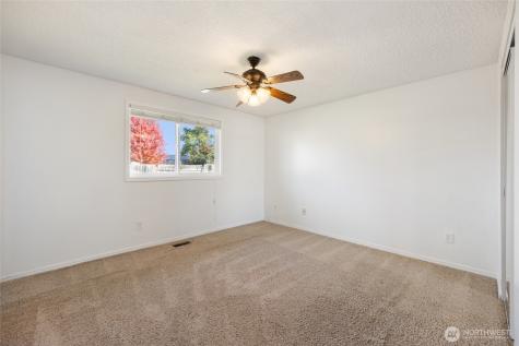 233 N Manzanita Drive Moses Lake WA 98837