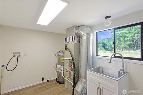 944 State Route 7 Morton WA 98356