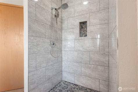 860 Hunt Road Port Angeles WA 98363