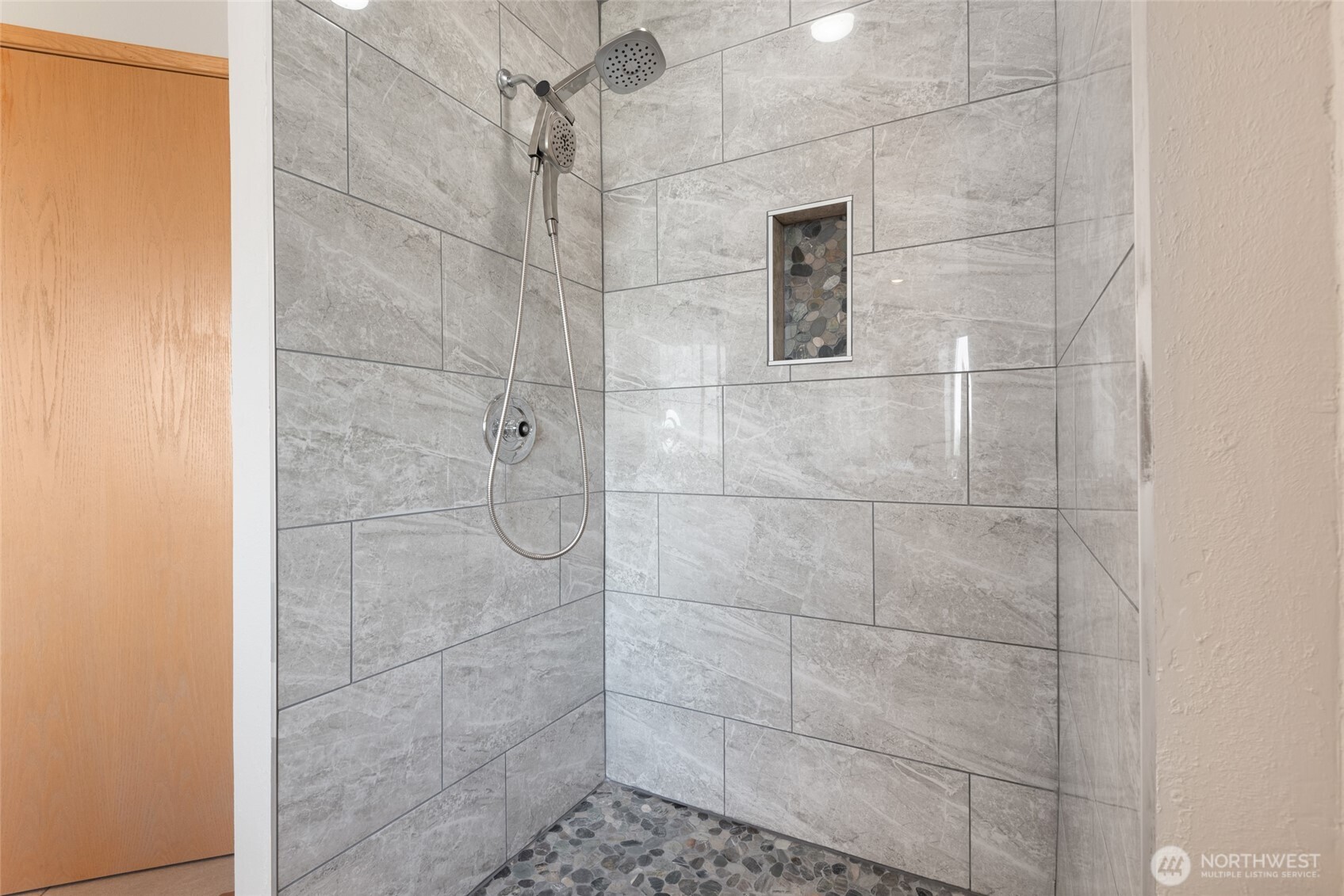 860 Hunt Road Port Angeles WA 98363